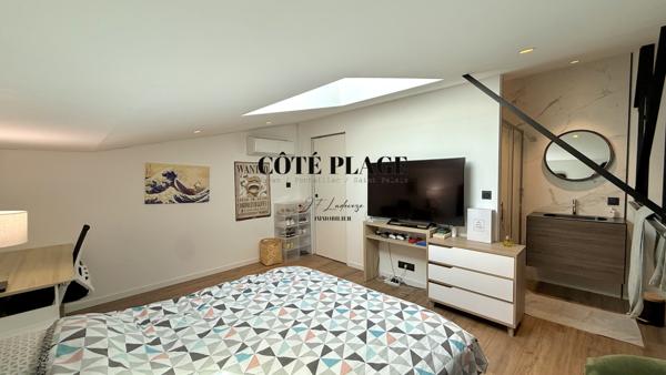 Royan (17200) ROYAN VILLA CONTEMPORAINE 210m2 DE 2022 proche centre ville avec PISCINE au prix de 875.000€ FAI