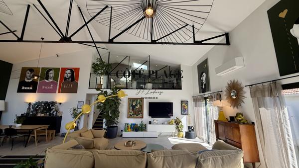 Royan (17200) ROYAN VILLA CONTEMPORAINE 210m2 DE 2022 proche centre ville avec PISCINE au prix de 875.000€ FAI