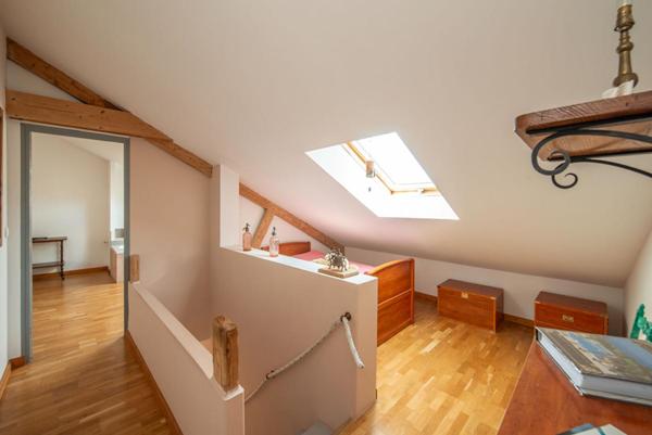 Maison vue mer avec jardin