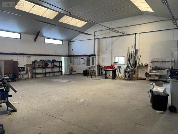 Fonds et/ou murs commerciaux à vendre à Guingamp dans les Côtes-d'Armor (22200), ref : 22064-1241