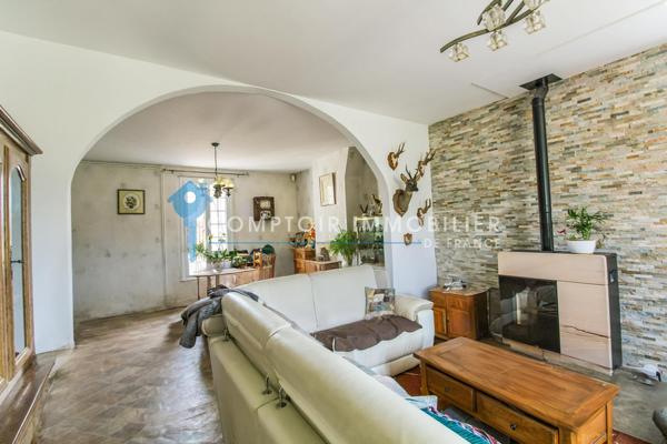 Ferme
                                                                                                                                                                                                                                                                                                                        5 pièce(s)                                                                                                                                                                                                          4 chambre(s)                                                                                                                                                                                                          156  m²