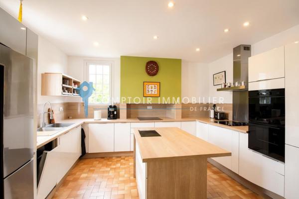 Ferme
                                                                                                                                                                                                                                                                                                                        5 pièce(s)                                                                                                                                                                                                          4 chambre(s)                                                                                                                                                                                                          156  m²