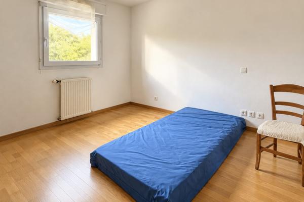 A VENDRE – Appartement T3 proche des commerces et bus – VANNES
