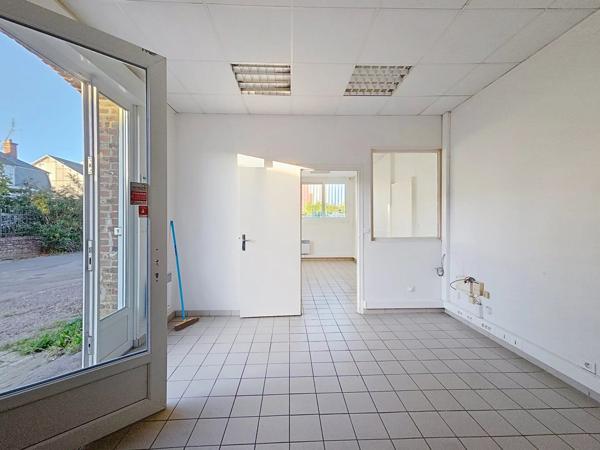 Vente                                                      Local industriel
                        
                     3 pièces                      199 m2                     à Aulnois-sous-Laon