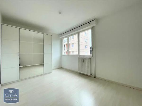 Appartement à louer 3 pièces 68.39m² Mâcon (71000)