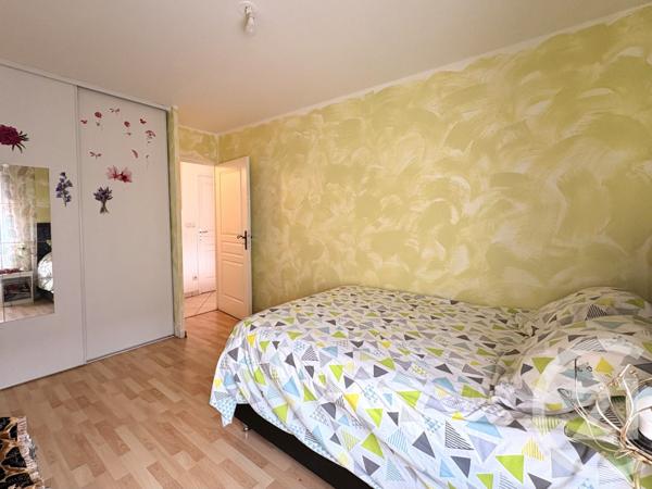 Appartement T4 à vendre  4 pièces - 91,90 m2 ST FONS - 69