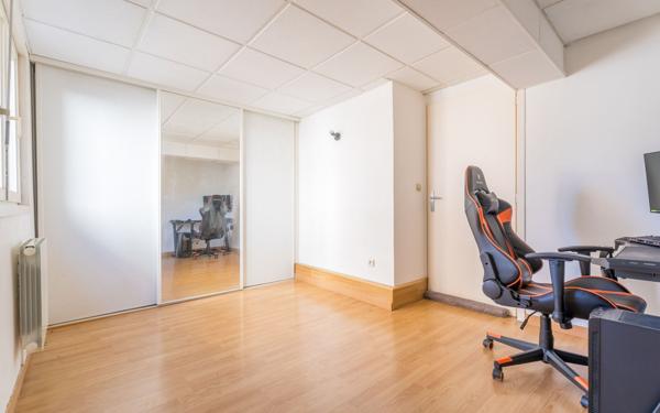 Appartement à vendre    5 pièces • 123 m2 Sain-Bel