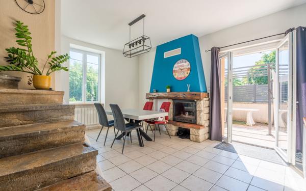 Appartement à vendre    5 pièces • 123 m2 Sain-Bel