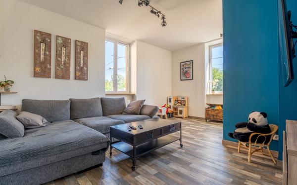 Appartement à vendre    5 pièces • 123 m2 Sain-Bel