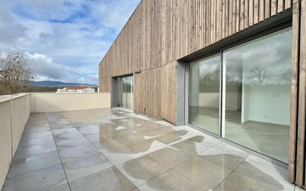 Appartement à vendre    5 pièces • 130 m2 Arnas