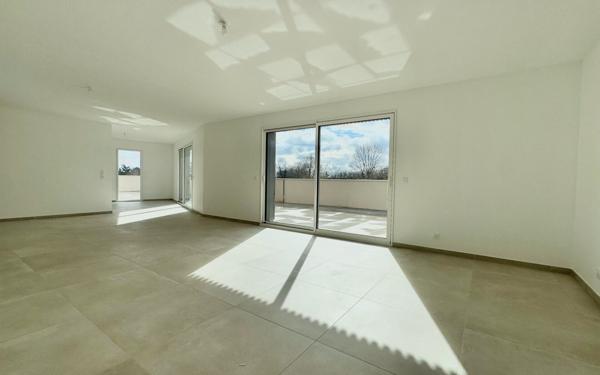 Appartement à vendre    5 pièces • 130 m2 Arnas