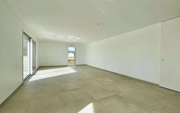 Appartement à vendre    5 pièces • 130 m2 Arnas