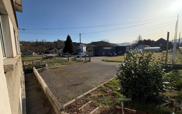 Appartement à louer    3 pièces •  Anould