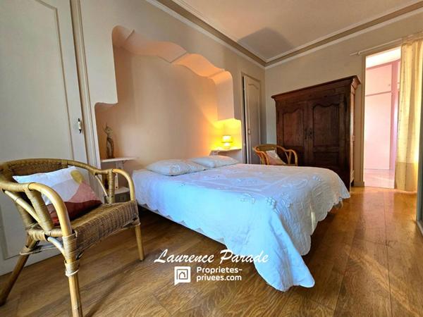 Maison  parc, avec garage, puits