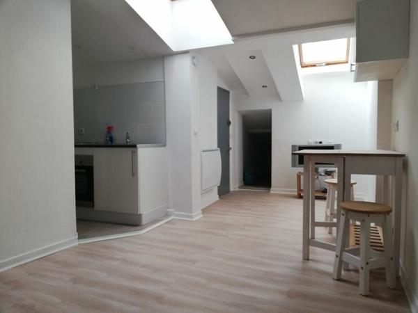 Appartement à louer    1 pièce • 17 m2 Toulon