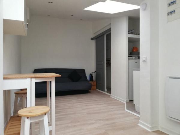 Appartement à louer    1 pièce • 17 m2 Toulon