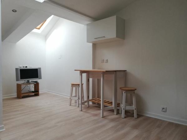 Appartement à louer    1 pièce • 17 m2 Toulon