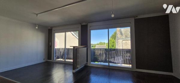 IMMEUBLE - UN LOCAL COMMERCIAL - UN APPARTEMENT T4