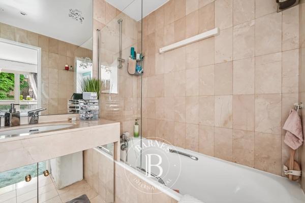 Paris 16ème, Appartement 1 Chambre -  52 m² à vendre