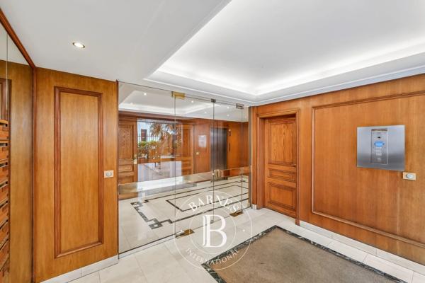 Paris 16ème, Appartement 1 Chambre -  52 m² à vendre