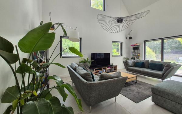 Maison à vendre    6 pièces • 190 m2 Chambourcy