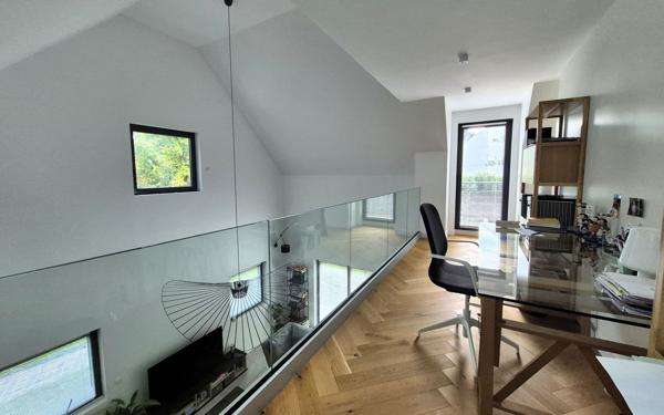 Maison à vendre    6 pièces • 190 m2 Chambourcy