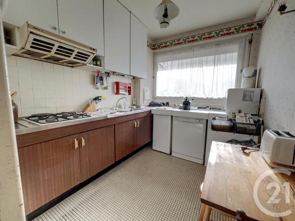 Appartement F7 à vendre  7 pièces - 129,02 m2 LA CELLE ST CLOUD - 78