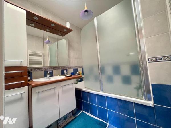 Dernier étage – 94 m² avec terrasse, garage et piscine – Valence (26000)