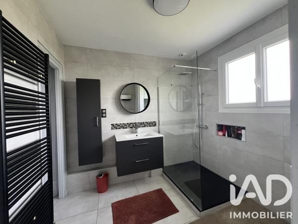 Maison à vendre 4 pièces 97,4 m² Creuzier-le-Vieux