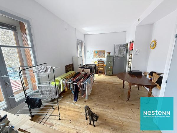 COURS FAURIEL BIEN UNIQUE : ANCIENNE GRANGE RÉHABILITÉE ? 232 m² ? 7 CHAMBRES ? RENTABILITÉ EN PLACE