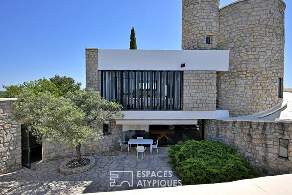 Villa d’architecte avec piscine et vue à 360°