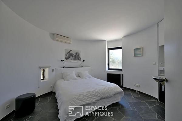 Villa d’architecte avec piscine et vue à 360°