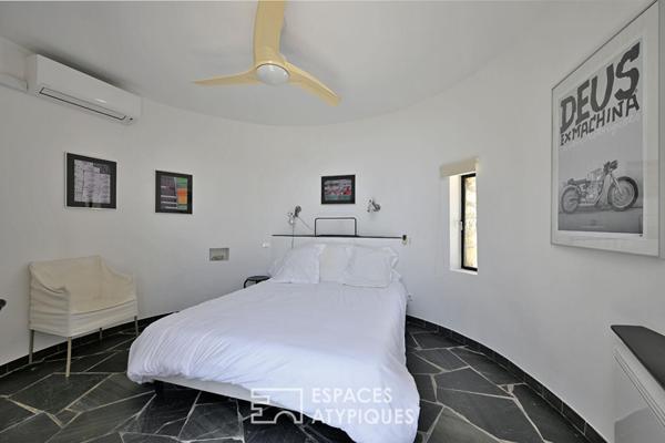 Villa d’architecte avec piscine et vue à 360°