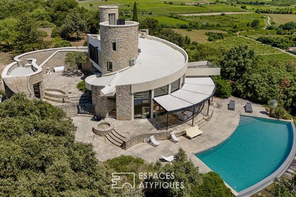 Villa d’architecte avec piscine et vue à 360°