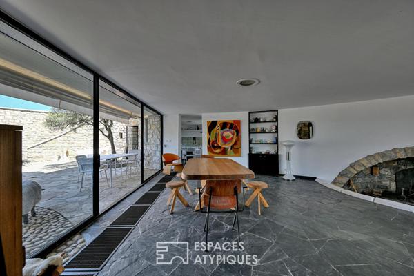 Villa d’architecte avec piscine et vue à 360°