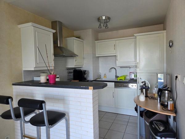 Appartement
         4 pièces
        - 78 m² 232 950 € *