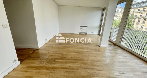 Location Appartement 4 pièces 85.66 m² - Paris 75016