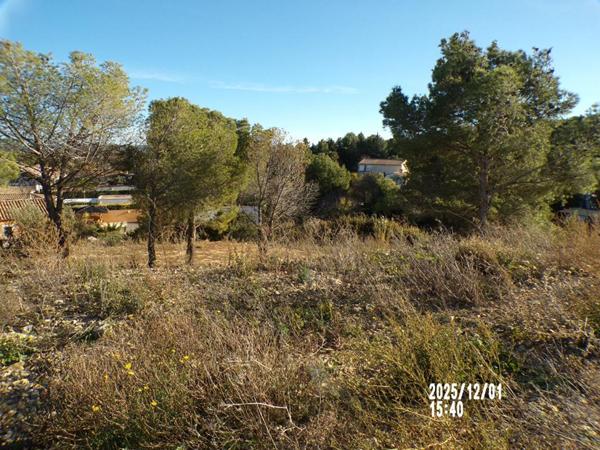 TERRAIN DE 626 m2AVEC VUE DEGAGEE