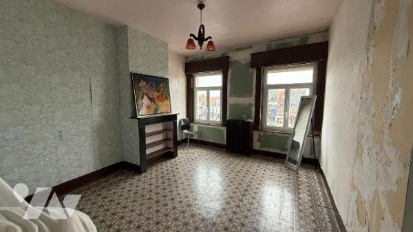 Immeuble de rapport 242m² HAZEBROUCK

Immeuble à usage mixte, habitation et  professionnel av...