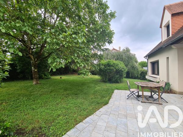 Maison à vendre 8 pièces 196 m² Yvré-l'Évêque