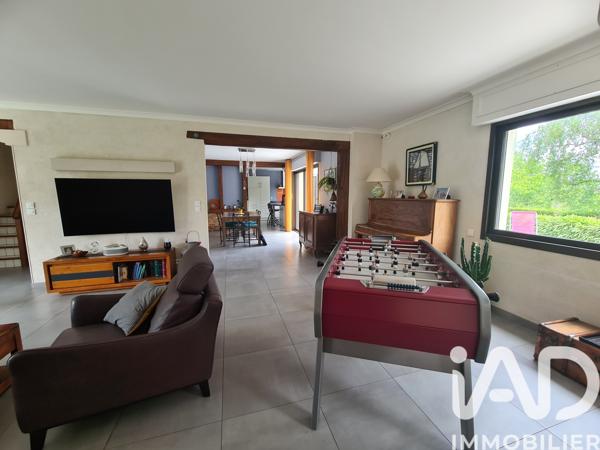 Maison à vendre 8 pièces 196 m² Yvré-l'Évêque
