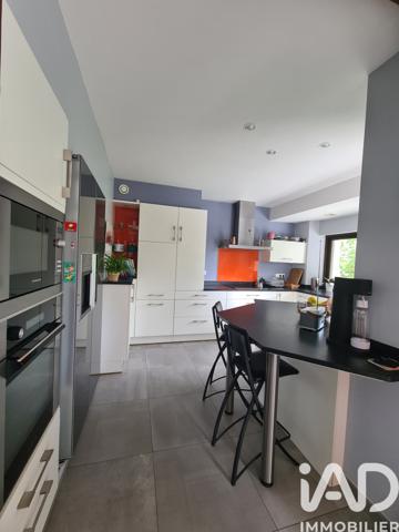 Maison à vendre 8 pièces 196 m² Yvré-l'Évêque