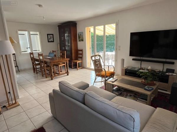 Achat - Maison Coutras 33230 5 pièces 109 m 2 633 m 2
