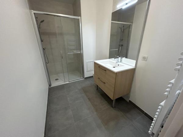 Location Appartement 3 pièces 68.2 m² - Versailles 78000
