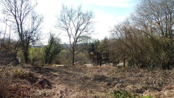 terrain à batir, cadastre : ZD230 21 989 € H.A.I.*