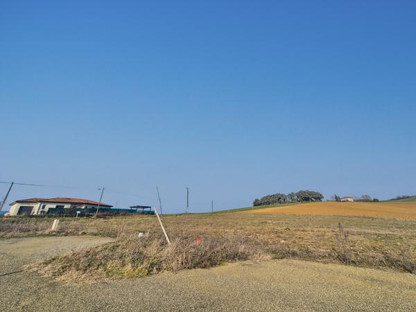 Leboulin (32810) Terrain constructible viabilisé de 1066m2 - Auch proche