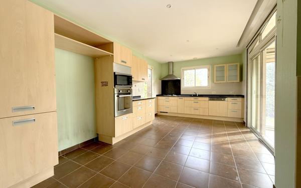 Maison à vendre    5 pièces • 183 m2 Saint-Jean