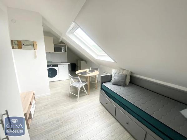 Appartement à louer 1 pièce 10.2m² Valenciennes (59300)