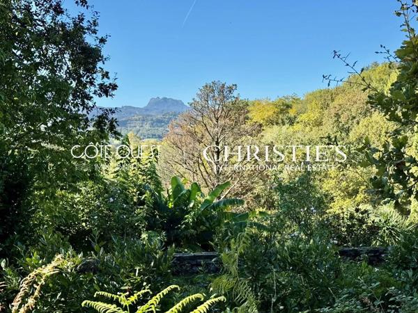 À vendre Urrugne - Villa avec piscine vue sur les montagnes
