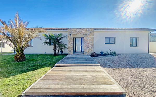 Maison à vendre    4 pièces • 145 m2 Noé